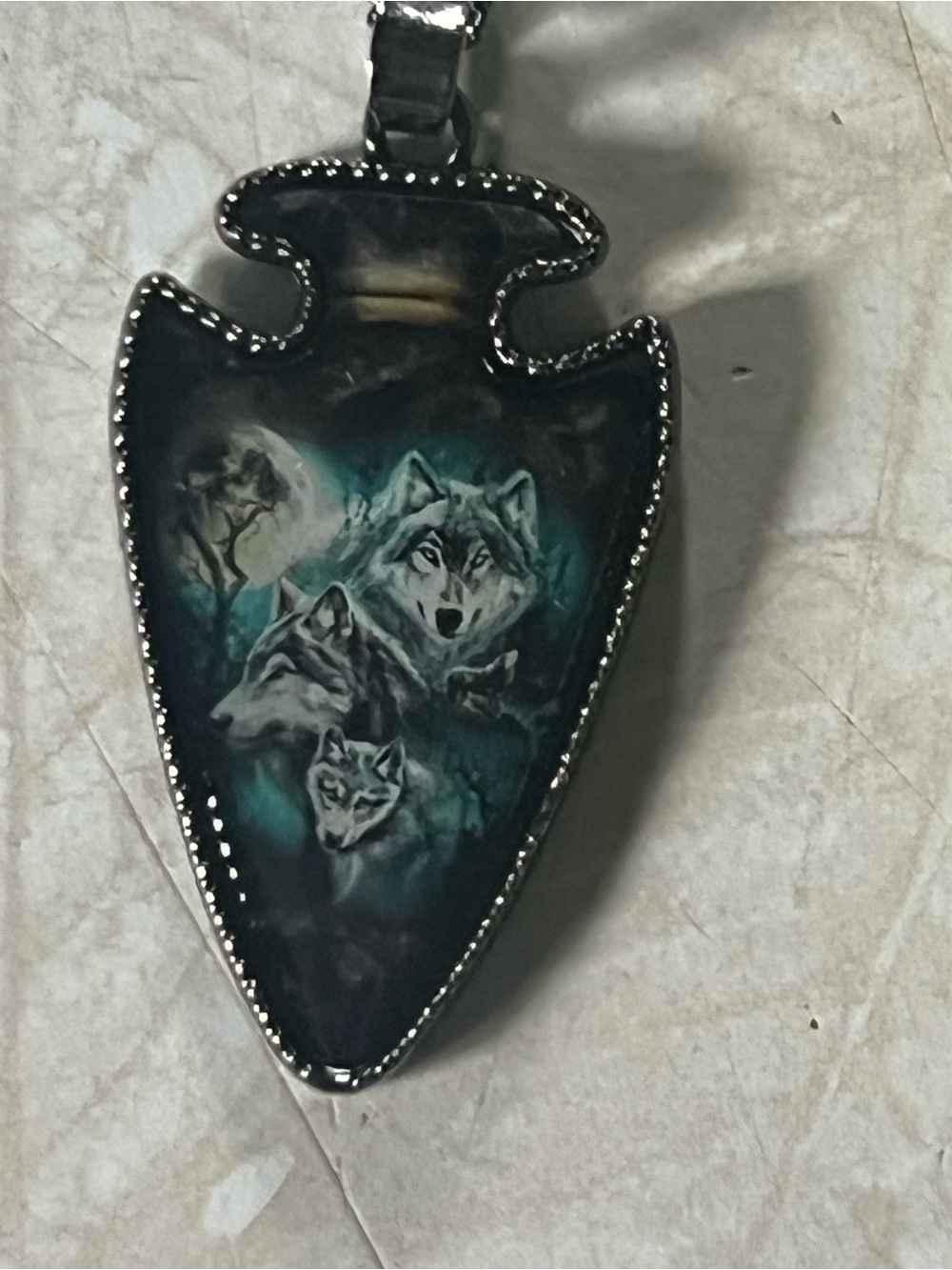 Arrowhead Wolf Trio Pendant Necklace - Black & Teal N161